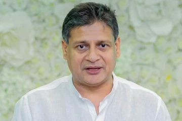 அப்பாவி மக்களிடம் வரி அறவீடு செய்து திறைசேரியை நிரப்புவதாக அரசாங்கம் மீது குற்றச்சாட்டு