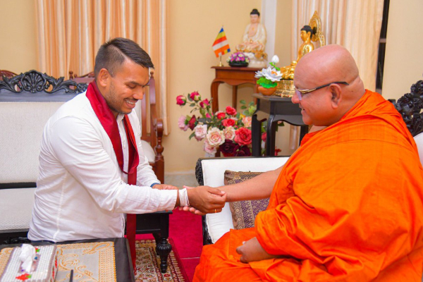 மாவிட்டபுரம் கந்தசாமி கோவிலில் சிங்கள பின்னணி:சர்ச்சையை கிளப்பும் தேரர் | Kotapitiye Rahula Thero Maviddapuram Temple