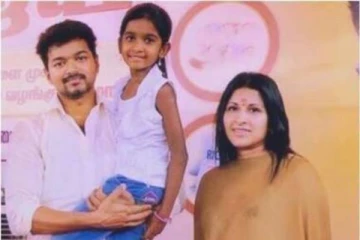 வைரலாகும் விஜய் மகளுடன் மனைவி சங்கீதா வெளியில் செல்லும் புகைப்படம்! டிரெண்ட்டிங்..