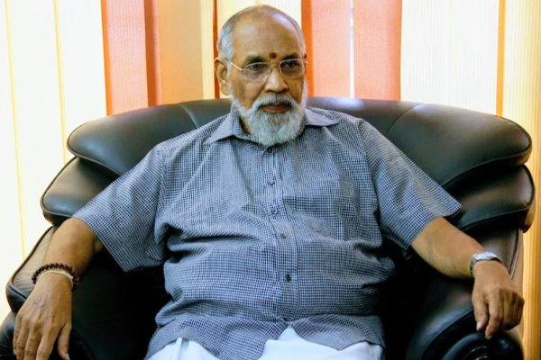 விக்னேஸ்வரன் ஒரு கள்ளத்தோணி; 13 தொடர்பில் பௌத்த பிக்குகள் பகிரங்க மிரட்டல்! | 13 Buddhist Monks Publicly Intimidated