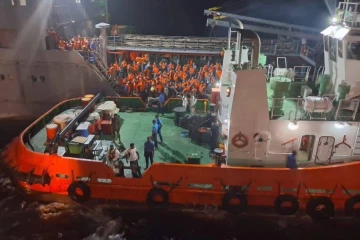 208 ஈரானிய பணியாளர்களை பத்திரமாக பாதுகாத்த இலங்கை கடற்படை