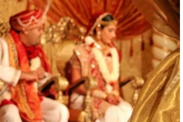 திருமணம் முடிந்து முதலிரவில் பதற்றமாக இருந்த புது மாப்பிள்ளை! அதிகாலையில் அலறிய மனைவி... பொலிசில் கொடுத்த வாக்குமூலம்