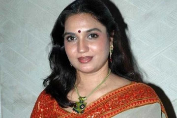 நடிகை சுகன்யாவின் மகளா இது? அழகில் அம்மாவையே தோற்கடிச்சிட்டாங்களே