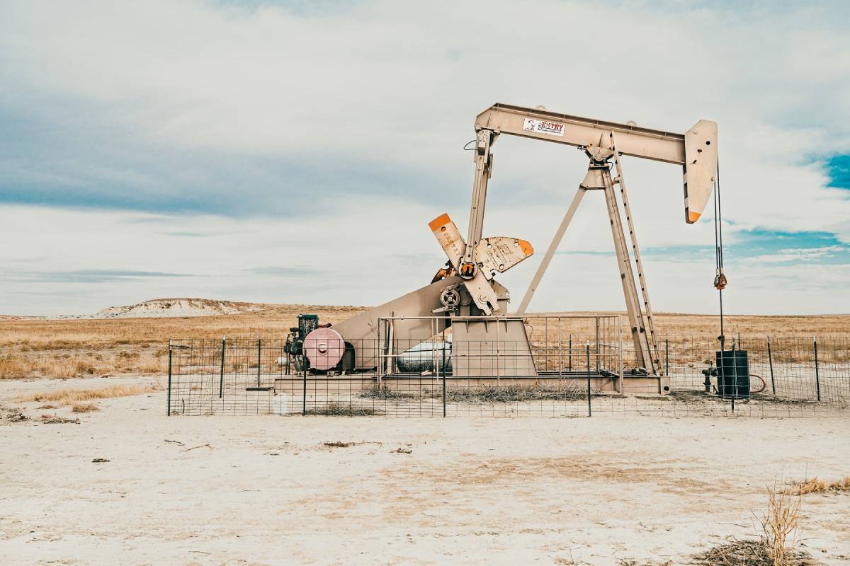 கப்பல் போக்குவரத்து முடக்கம்... எண்ணெய் உற்பத்தியை மொத்தமாக நிறுத்திய மத்திய கிழக்கு நாடொன்று | Iraq Declares Force Majeure