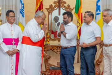 பேராயர் கர்தினால் மல்கம் ரஞ்சித் ஆண்டகையை சந்தித்த அநுரகுமார