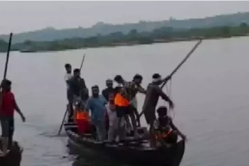 தோணி கவிழ்ந்ததில் குடும்பஸ்தர் உயிரிழப்பு