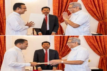 பதவியை தூக்கியெறிந்த இரு அமைச்சர்கள்!