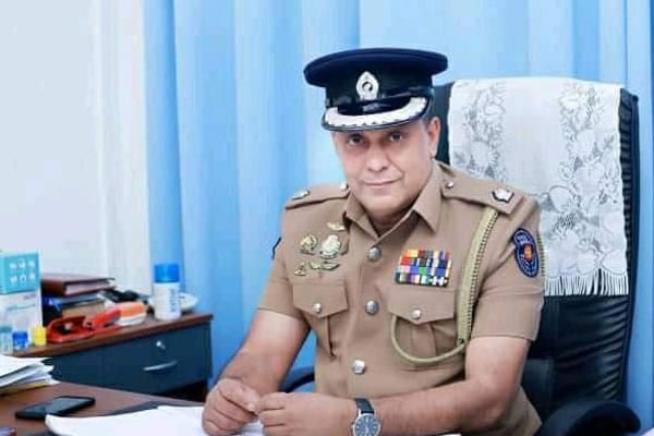 பாதாள உலக குழுவினருக்கு தண்ணி காட்டிய துணிச்சலான பொலிஸ் அதிகாரி - நடுக்கத்தில் அரசியல்வாதிகள் | Rohan New Director Of The Anti Corruption Unit