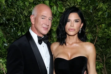 18 லட்சம் கோடி சொத்து மதிப்பு! 61 வயதில் 55 வயது பெண்ணை இரண்டாம் திருமணம் செய்து கொண்ட Jeff Bezos