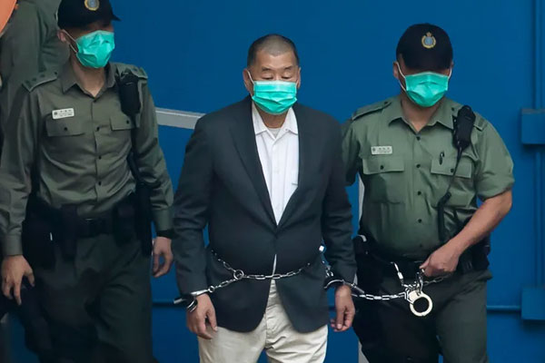 ගිනි ගැසුණු මාධ්‍ය අධිපති - ජිම්ලායිට 20 වසරක සිර දඬුවම් | Jimmy Lai Gets 20 Year Prison Sentence