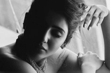 விவாகரத்துக்கு பின் தனிமையில் என்ன செய்வது தெரியவில்லை! ரோட்டுக்கு வந்த நடிகை சமந்தா