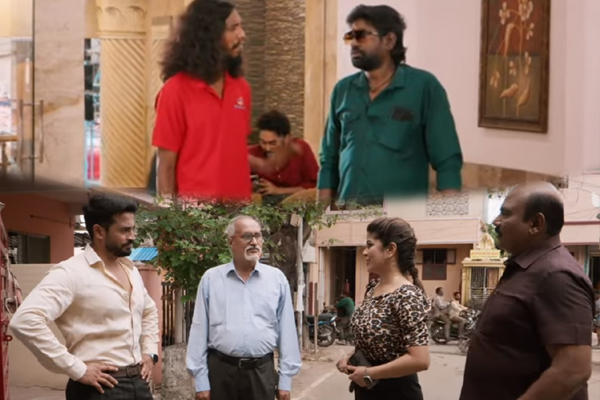 Singappenne: அன்பு ஆனந்தியை சுற்றவிட்ட ரகு.... மகேஷிடம் வசமாக சிக்கிய மித்ரா, கருணாகரன் | Singappenne Ragu Escape Anandhi Anbu Sad
