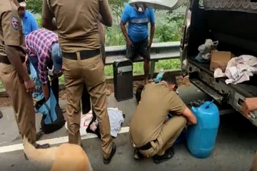 போதைப்பொருட்களுடன் சுற்றுலா சென்ற 10 பேர் கைது (Photos)