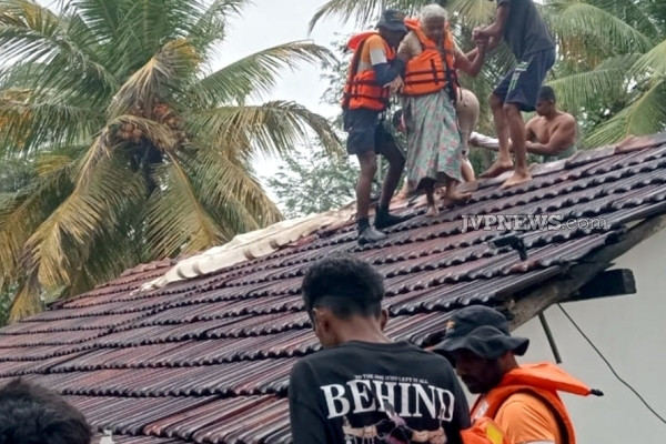 பிரதேசமொன்றில் குழந்தைகள் உட்பட 120 பேர் மாயம்; கண்ணீ ரில் உறவுகள் | 120 People Missing Landslide Kegalle பிரதேசமொன்றில் குழந்தைகள் உட்பட 120 பேர் மாயம்; கண்ணீ ரில் உறவுகள் | 120 People Missing Landslide Kegalle