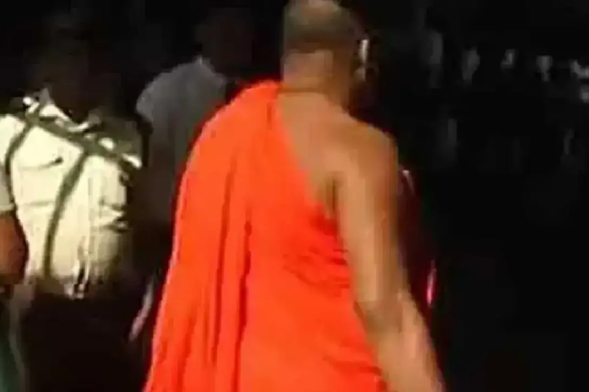 மீண்டும் காவி உடையில் ஞானசார தேரர் | Robe Is Ready For Gnanasara Thero