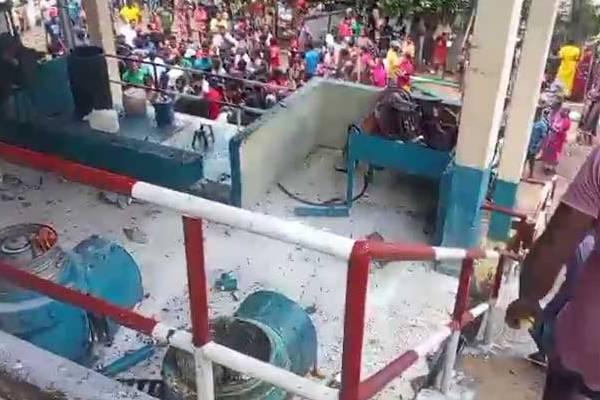 தொழிற்சாலையொன்றில் அதிகாலை ஏற்பட்ட அனர்த்தம்: ஒருவர் பலி - மூன்று பேர் வைத்தியசாலையில்... | Boiler Explosion In Rubber Factory