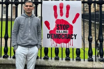 கேம்பிரிட்ஜ் பல்கலையில் உண்ணாவிரதப் போராட்டம்: ஆபத்தான நிலையில் மீட்கப்பட்ட இந்திய மாணவர்