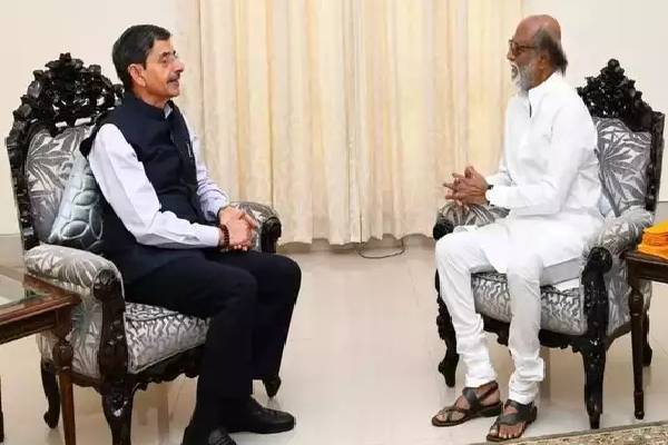 சூப்பர் ஸ்டார் ரஜினிக்கு கவர்னர் பதவி? பாஜக போடும் மாஸ்டர் பிளான் | Actor Rajini Becomes Governor சூப்பர் ஸ்டார் ரஜினிக்கு கவர்னர் பதவி? பாஜக போடும் மாஸ்டர் பிளான் | Actor Rajini Becomes Governor