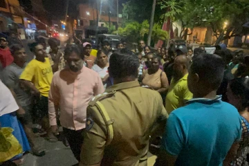 கொழும்பு பாடசாலை ஒன்றில் உயிரிழந்த சிறுமி விவகாரம்: இரவு நேரத்தில் பொலிஸ் நிலையத்தில் குவிந்த மக்கள் (Video)