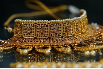 ஆடியில் ஏறிக்கொண்டே போகும் தங்கம் விலை - எவ்வளவு தெரியுமா?