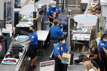 750,000 பெடரல் ஊழியர்கள் பணிநீக்கமா?