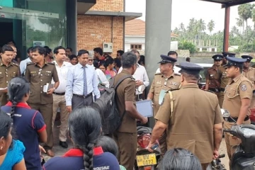 யாழ் கொக்குவில் பகுதியில் பல வீடுகளுக்கு சிவப்பு எச்சரிக்கை!