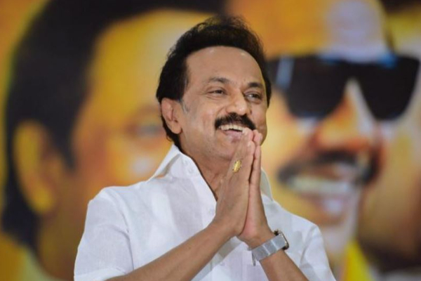 முதலமைச்சர் மு.க ஸ்டாலினை அண்ணன் என கூப்பிட்ட பிரபல நடிகை : குஷியில் தொண்டர்கள் - தமிழ்நாடு