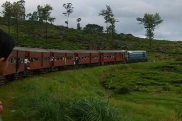 ரயில் பாதையில் ஏற்பட்ட அசம்பாவிதம்: மலையகப் பாதையில் ரயில் சேவைகள் தடை!