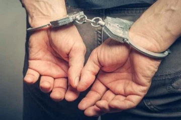 சிங்கப்பூரில் மாணவியை பாலியல் துன்புறுத்தல் செய்த இந்தியர்: விதிக்கப்பட்டுள்ள கடுமையான தண்டனை