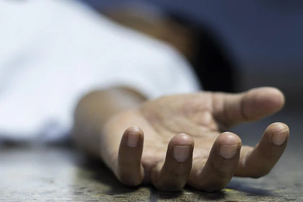 16ஆவது மாடியில் இருந்து 6ஆம் மாடிக்கு தவறி விழுந்த நபர் மரணம் | Man Dies Falling From 16Th Floor To 6Th Floor