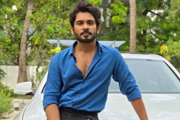 மூன்று முடிச்சு சீரியல் நடிகர் நியாஸ் கான் மனைவியை பார்த்துள்ளீர்களா? | Serial Actor Niyaz Khan Family Photo