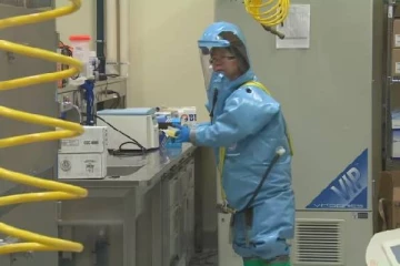 வெளிநாட்டிற்காக தரவுகளை கசியவிட்ட இரு உயிரியல் விஞ்ஞானிகள்: கனடா அதிரடி