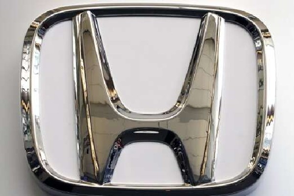 கனடாவில் ஹோண்டா வாகனம் வைத்திருப்போருக்கு அதிர்ச்சி தகவல் | Honda Recalling 500 000 Vehicles In Canada U S