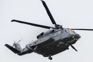 கனேடிய இராணுவ ஹெலிகாப்டருக்கு முன்னால் ஆபத்தான முறையில் பறந்த சீனப் போர் விமானம்; கனடா சீற்றம்