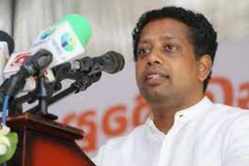 அரசாங்கத்தின் அசமந்த போக்கால் நாட்டு மக்கள் நடுரோட்டில் நிற்க வேண்டிய நிலை: வேலுகுமார்