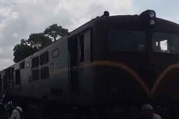 பிரதான ரயில் மார்க்கத்தில் தாமதம் | Delays On The Main Line