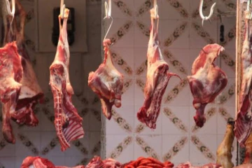 இலவசம்...இலவசம்...ஒரு கிலோ இறைச்சி வாங்குபவர்களுக்கு...!