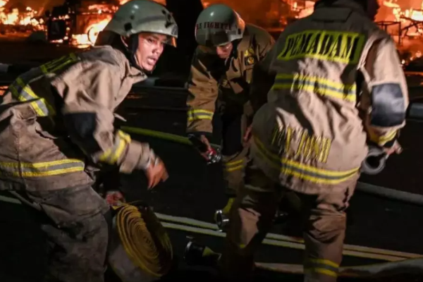 ஹாமில்டனில் தீ விபத்தில் முதியவர் உயிரிழப்பு | 70 Year Old Man Dead Following House Fire