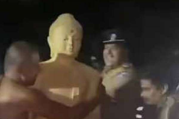 நாட்டில் இனவாத,மதவாத பிசாசுகள் ; அமைச்சர் கடும் சினம் | Buddha Statue In Trincomalee Minister Furious நாட்டில் இனவாத,மதவாத பிசாசுகள் ; அமைச்சர் கடும் சினம் | Buddha Statue In Trincomalee Minister Furious