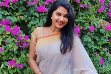 சமீபத்தில் இலங்கை சென்ற சீரியல் நடிகை ரச்சிதா புகைப்படங்கள்