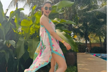 அயலான் நடிகை ரகுல் ப்ரீத்தின் கிளாமர் போட்டோஷூட்