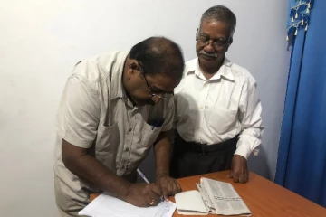 நுவரெலியா பிரதேச செயலக வர்த்தமானியை நிறைவேற்று: கையெழுத்து போராட்டம்(Photos)