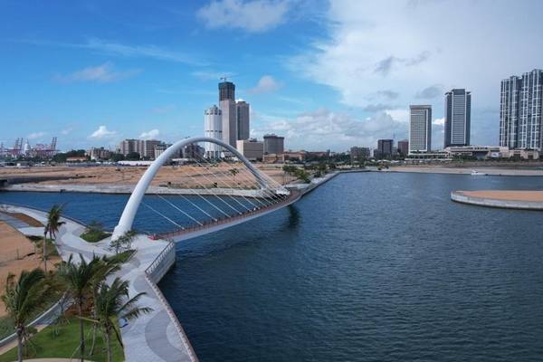 ஐக்கிய அரபு எமிரேட்ஸ் முதலீட்டாளர்களை ஈர்க்க இலங்கை அரசு முன்வைத்துள்ள திட்டம் | Sri Lanka Pitches Tax Holidays Attract Investors