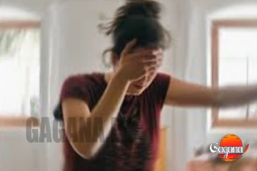 සීනි ද? මෙහෙම වැටුණොත් ආයේ නැගිටිනවා බොරු