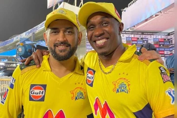 என் பீல்ட் செட்டிங்களை மாற்ற சொல்லும் ஒரே நபர் இவர்! தோனி கூறியுள்ள சுவராஸ்யமான தகவல்