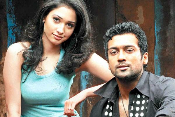 சூர்யா நடிப்பில் வெளியாகி மெகா ஹிட்டான அயன் திரைப்பட கதை முதலில் இந்த நடிகரிடம் தான் கூறப்பட்டதா!