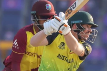 டி20 உலக கோப்பை : இங்கிலாந்து, ஆஸ்திரேலியா அணிகள் அரையிறுதிக்கு முன்னேற்றம்