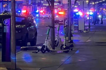 அமெரிக்காவில் பலசரக்கு கடையில் துப்பாக்கிச்சூடு; மூவர் உயிரிழப்பு