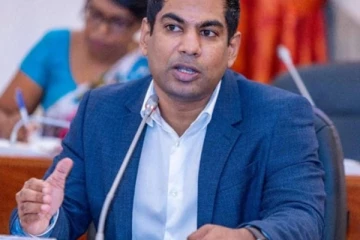 චැසි අංකයෙන් වාහන ලියාපදිංචි කිරීමට නොහැකි වූ අයට බලශක්ති අමාත්යවරයාගෙන් විශේෂ පණිවිඩයක්..