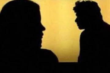 வேறொருவருடன் ஆட்டோவிலேயே மனைவி செய்த அசிங்கம்... அவதானித்த கணவருக்கு நேர்ந்த துயரம்